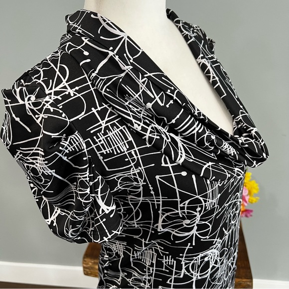 Beechers Brook Short Sleeve Top - Picture 12 of 12